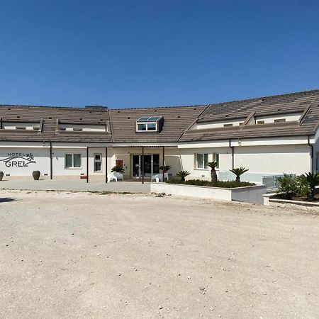 Hotel Grel Chiaramonte Gulfi Bagian luar foto